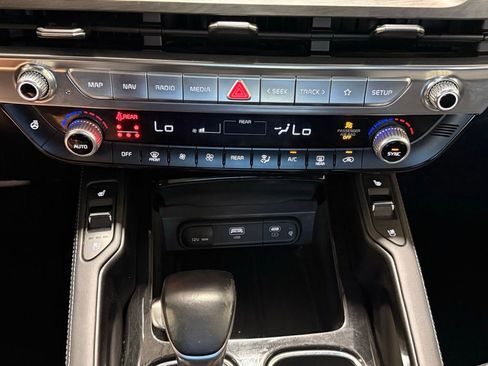 Used 2025 Kia Telluride SX Prestige X-Line AWD/4WD image 16