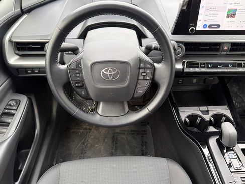 Used 2024 Toyota Prius LE image 11