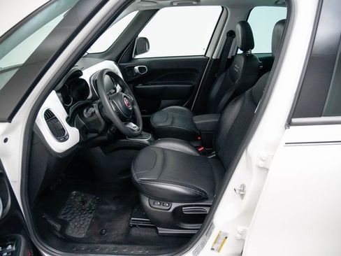 Used 2020 FIAT 500L Lounge image 23