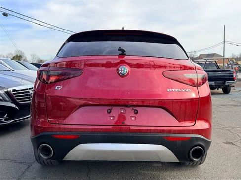 Used 2018 Alfa Romeo Stelvio Ti Sport AWD/4WD image 8