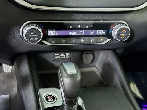 Used 2019 Nissan Altima 2.5 SV AWD/4WD image 7