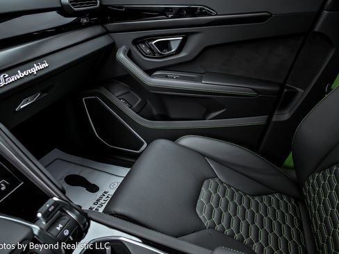 Used 2024 Lamborghini Urus S image 54