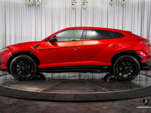 Used 2023 Lamborghini Urus S image 10