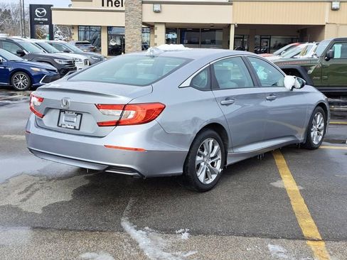 Certified 2018 Honda Accord LX image 4