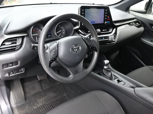 Used 2019 Toyota C-HR LE FWD image 7