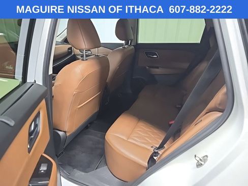 Used 2024 Nissan Rogue Platinum w/ Platinum Premium Package AWD/4WD image 31