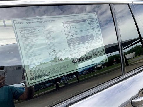 New 2025 Jeep Grand Cherokee L Laredo w/ Luxury Tech Group I image 19