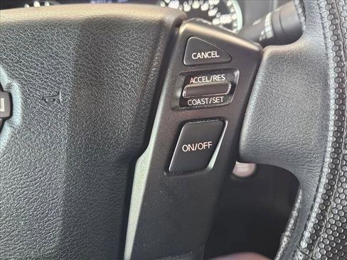 Used 2022 Nissan Frontier SV image 12