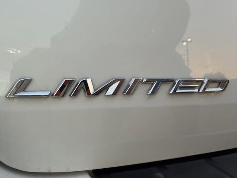 Used 2021 Ford Explorer Limited w/ Equipment Group 301A image 92