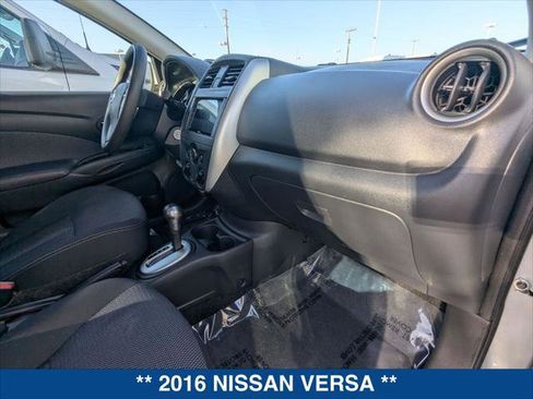 Used 2016 Nissan Versa SV FWD image 21