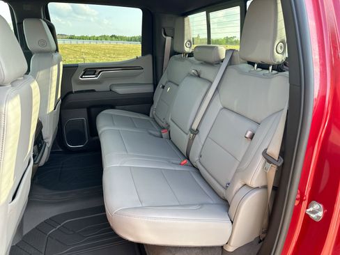 Used 2024 Chevrolet Silverado 1500 RST AWD/4WD image 23