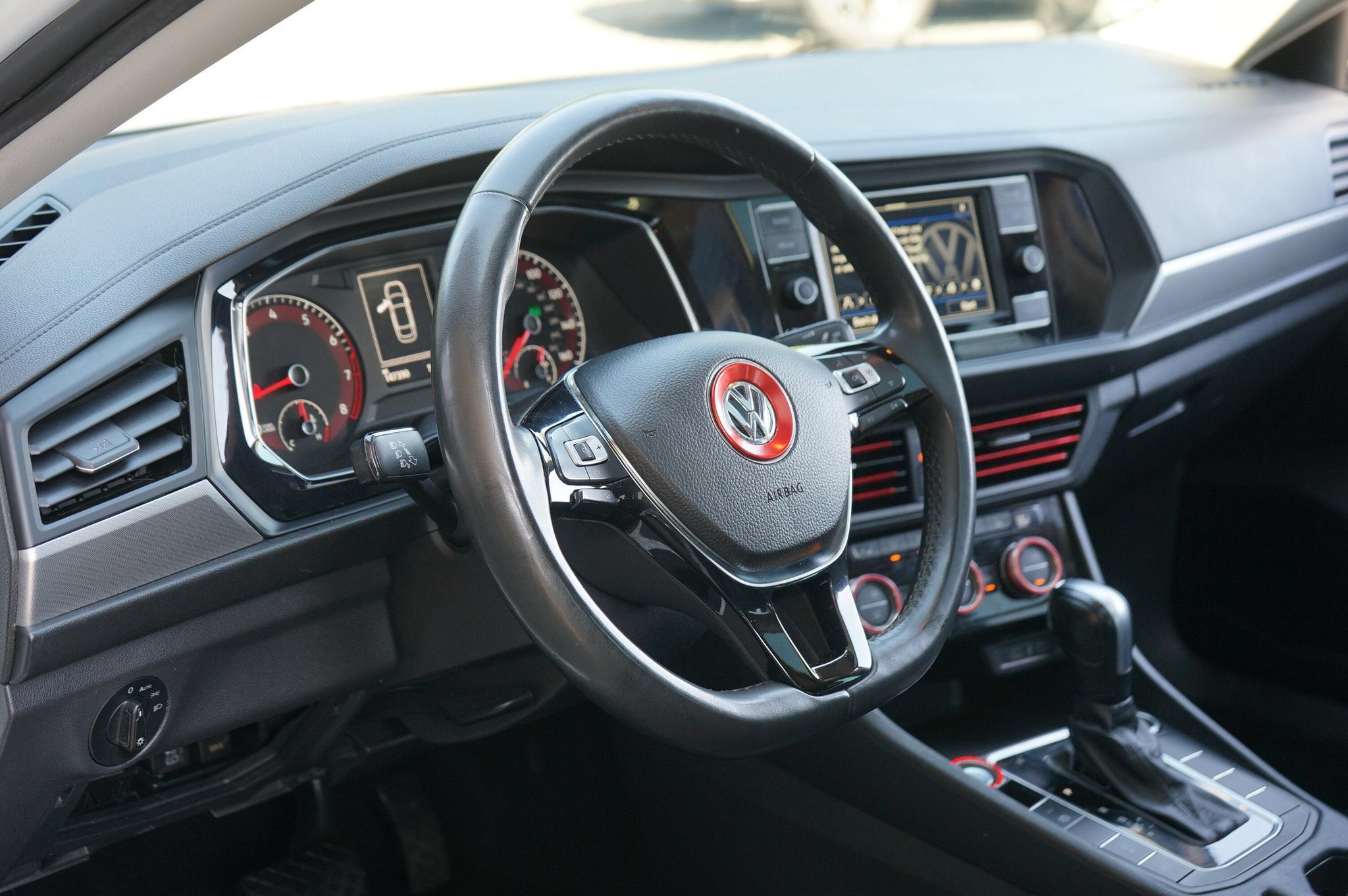 Used 2020 Volkswagen Jetta SE FWD image 11
