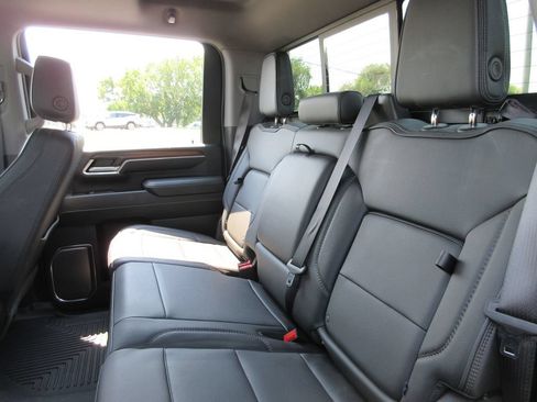 Used 2024 GMC Sierra 2500 Denali w/ Denali Reserve Package AWD/4WD image 26