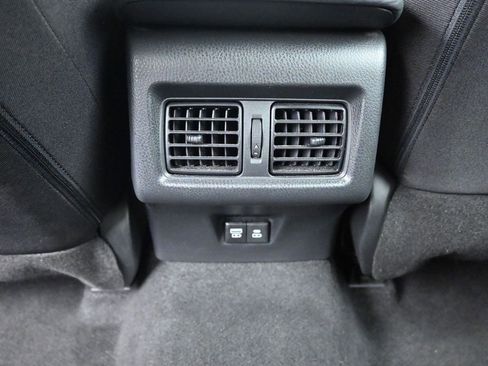 Used 2025 Toyota Camry LE image 28