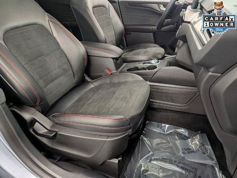 Certified 2022 Ford Escape SEL w/ SEL Stealth AWD Package image 29