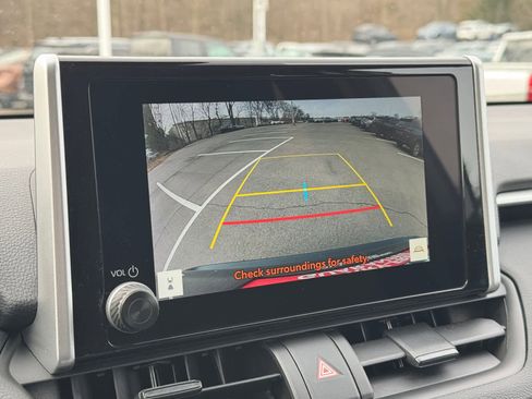 Used 2024 Toyota RAV4 LE image 20