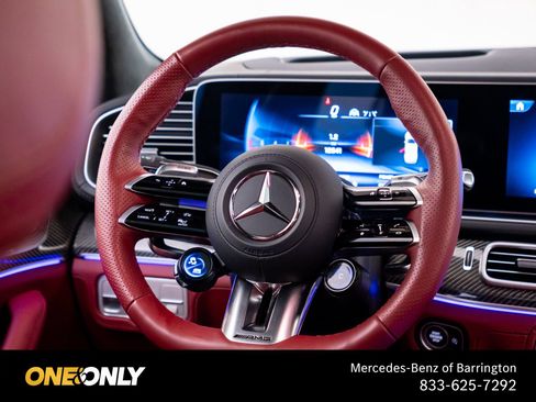 Used 2025 Mercedes-Benz GLS 63 AMG 4MATIC image 11