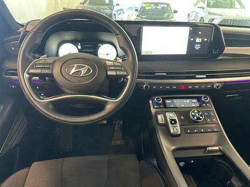 Used 2024 Hyundai Palisade Calligraphy image 17