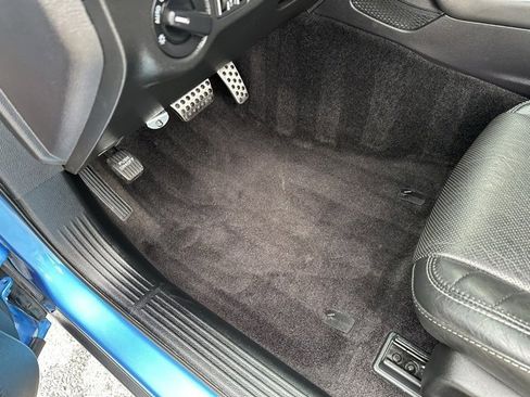 Used 2016 Dodge Challenger SRT Hellcat image 19