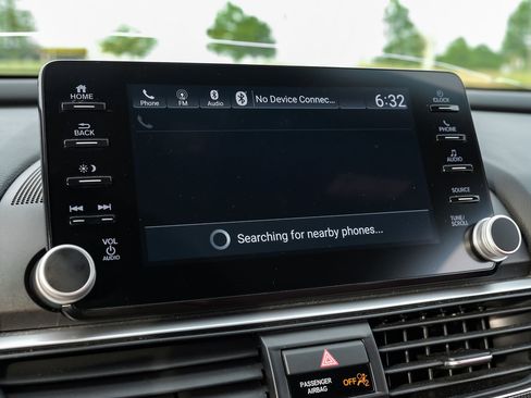 Used 2019 Honda Accord Sport image 28