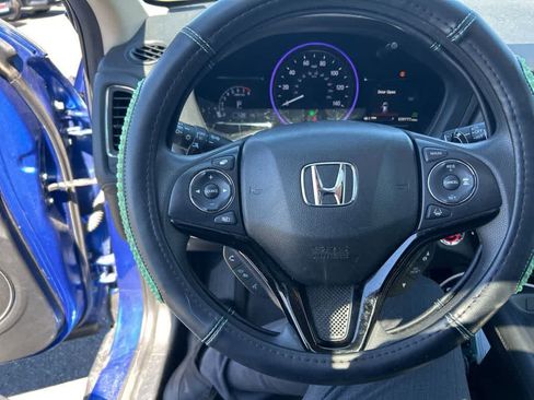 Used 2022 Honda HR-V EX image 12