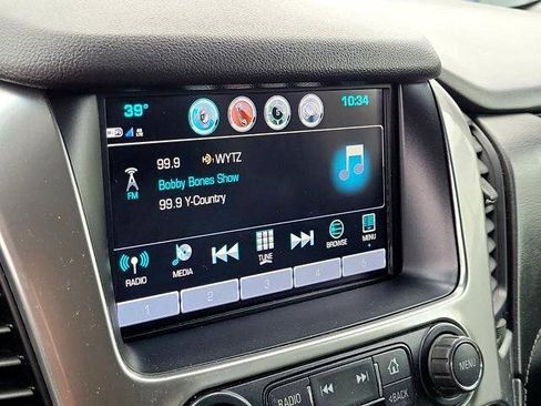 Used 2020 Chevrolet Suburban LT image 27