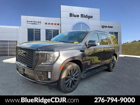 Used 2023 GMC Yukon SLT w/ SLT Luxury Package AWD/4WD image 1