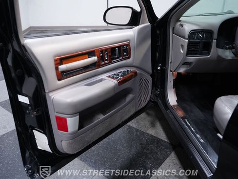 Used 1995 Chevrolet Impala SS RWD image 29