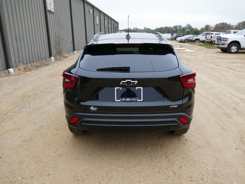 New 2026 Chevrolet Trax RS w/ Sunroof Package image 4