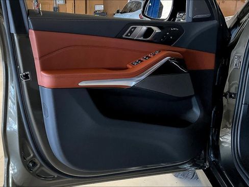 New 2026 BMW X7 xDrive40i w/ M Sport Package image 10