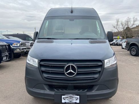 Used 2019 Mercedes-Benz Sprinter 144 image 2