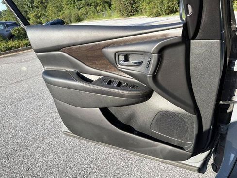 Certified 2024 Nissan Murano Platinum w/ Cargo Package FWD image 13