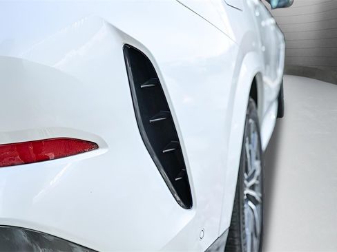 Used 2023 BMW X6 M50i w/ Executive Package image 24