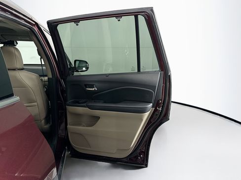 Used 2016 Honda Pilot Elite image 33