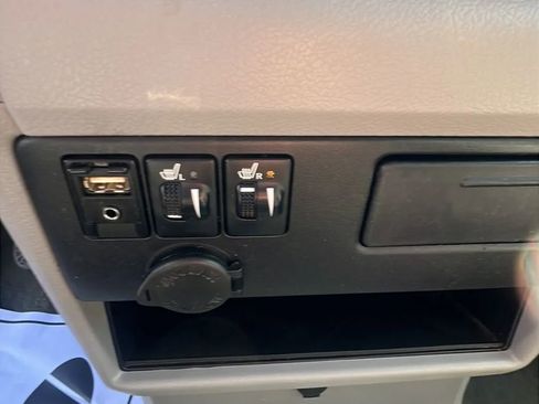 Used 2017 Toyota Sienna XLE w/ XLE Navigation Package image 17