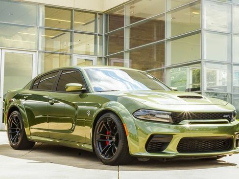Used 2021 Dodge Charger SRT Hellcat RWD image 4