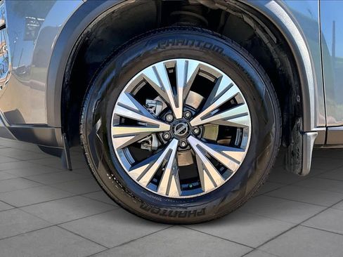 Certified 2023 Nissan Rogue SV image 11