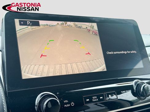 Used 2024 Nissan Armada SV RWD image 18