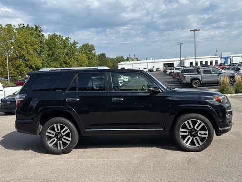 Used 2023 Toyota 4Runner Limited AWD/4WD image 2