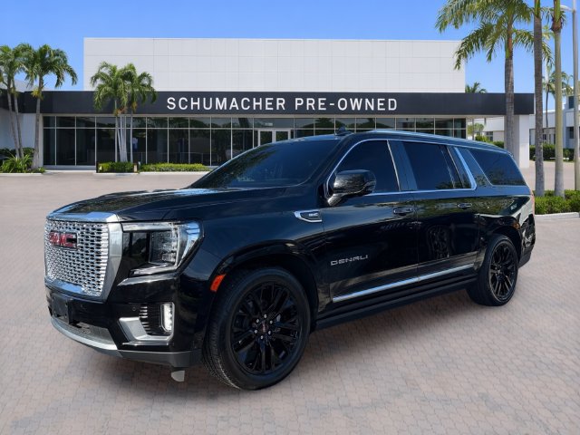 Certified 2024 GMC Yukon XL Denali w/ Denali Reserve Package AWD/4WD image 3