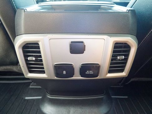 Used 2018 Ford F150 Lariat AWD/4WD image 17