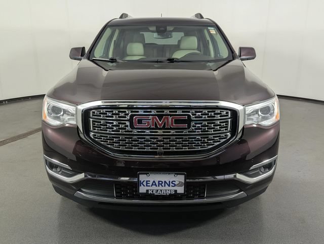 Used 2018 GMC Acadia Denali w/ Technology Package AWD/4WD image 3