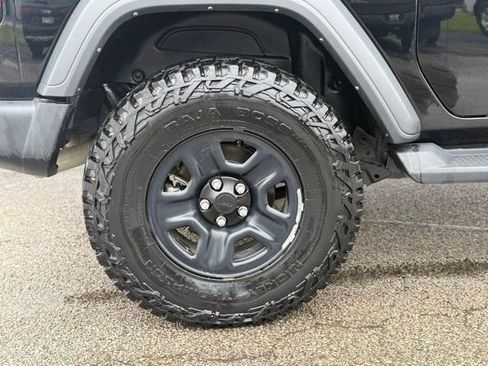 Used 2023 Jeep Wrangler Sport AWD/4WD image 10