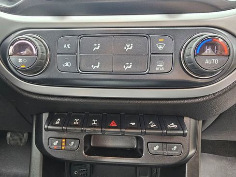 Used 2019 Chevrolet Colorado ZR2 image 13