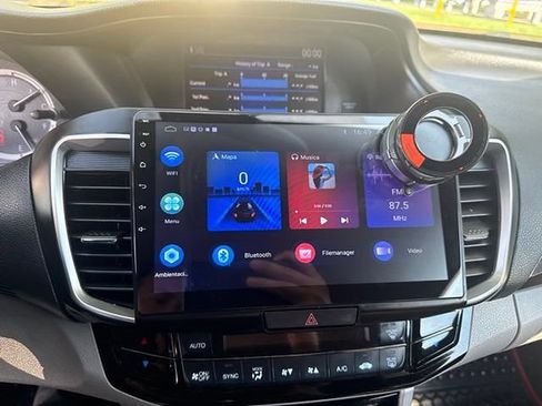 Used 2017 Honda Accord LX image 11