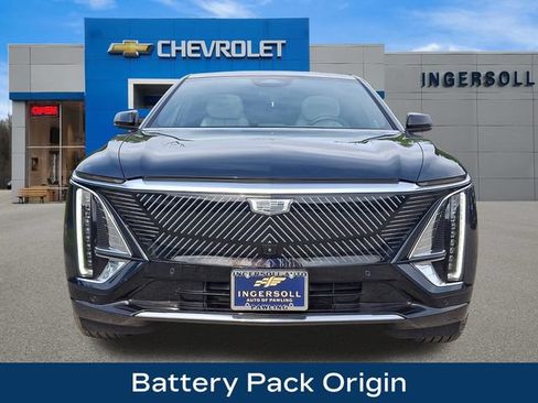 Used 2024 Cadillac Lyriq Luxury AWD/4WD image 23