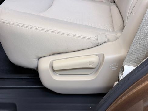 Used 2017 Nissan Pathfinder SV w/ Cargo Package FWD image 19