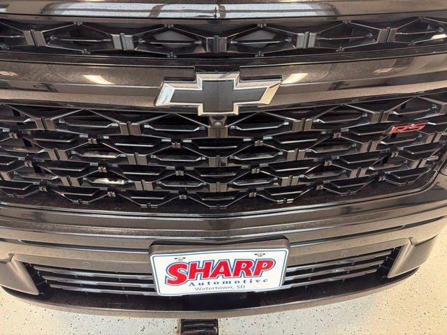 Used 2025 Chevrolet Traverse RS w/ LPO, Floor Liner Package AWD/4WD image 12