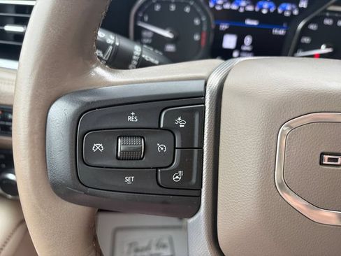 Used 2021 GMC Yukon Denali w/ Denali Premium Package AWD/4WD image 29