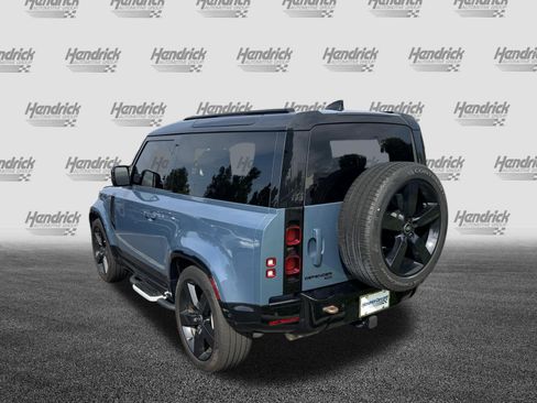 Used 2023 Land Rover Defender 90 X-Dynamic SE AWD/4WD image 8